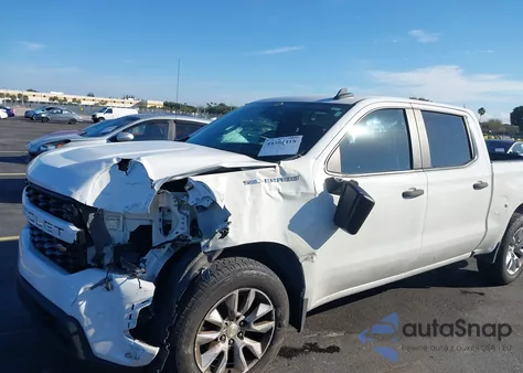 2020 Chevrolet Silverado 1500 2Wd Short Bed Custom z USA, uszkodzony, nr VIN 3GCPWBEK9LG282707